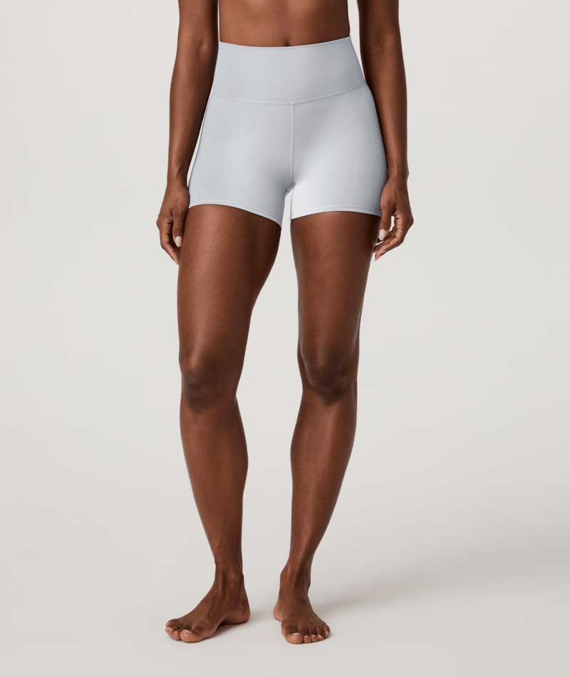 Vuori: Women's AllTheFeels Short 4"