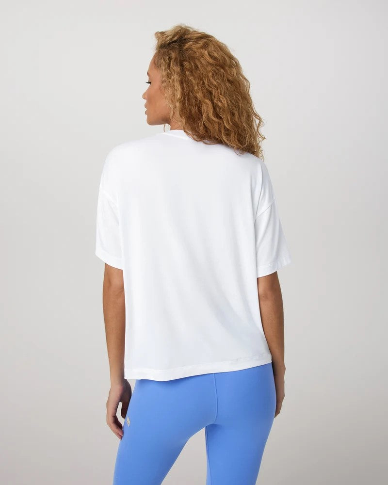 Vuori Women's Energy Tee Long in White, alternate view