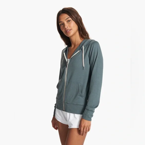 Vuori: Women's Halo Performance Hoodie 2.0
