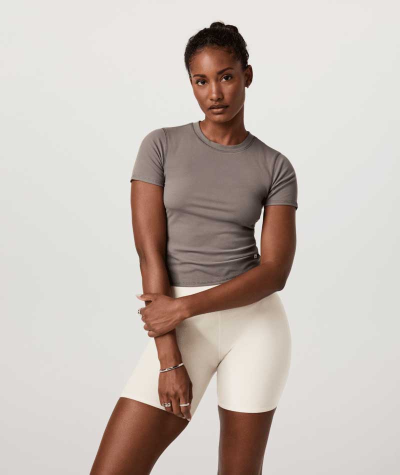 Vuori: Women's Pose Fitted Tee